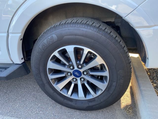 Used 2017 Ford Expedition XLT AWD/4WD image 7