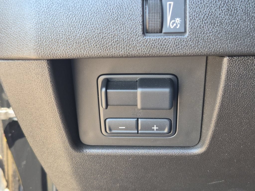 Certified 2024 Chevrolet Colorado Trail Boss w/ Advanced Trailering Package AWD/4WD image 28