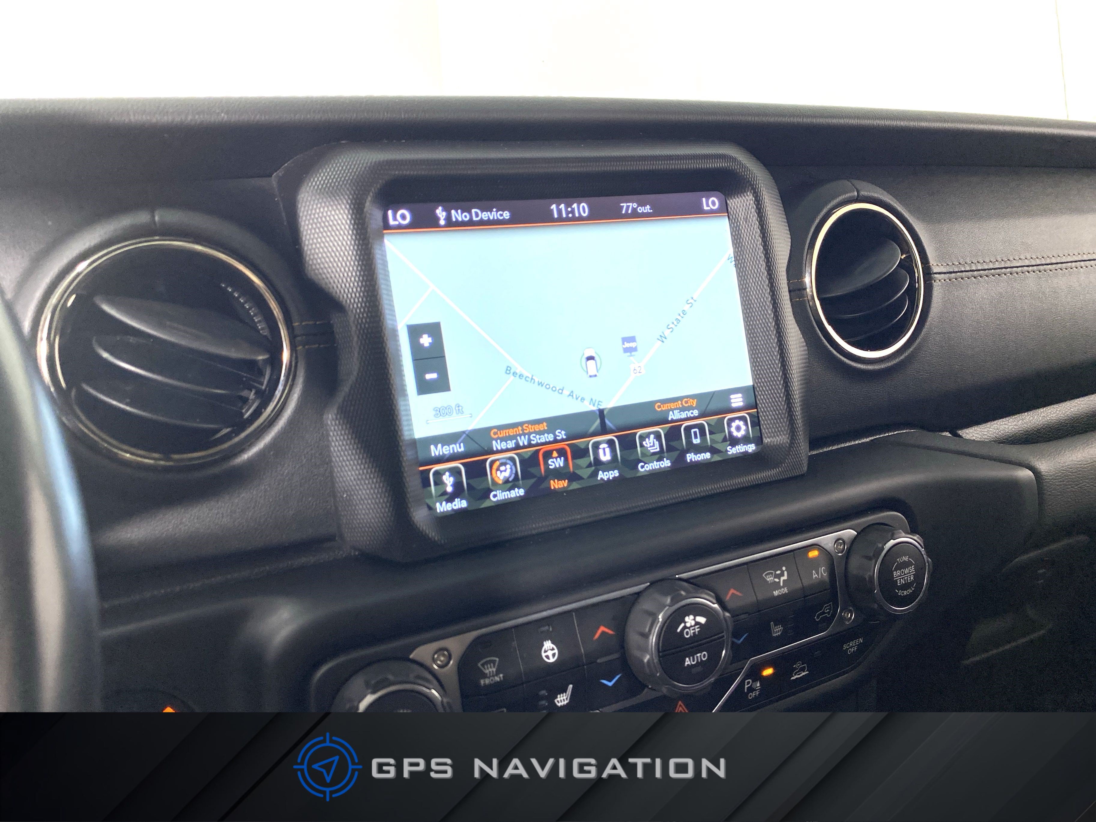 Used 2021 Jeep Gladiator Overland AWD/4WD image 2