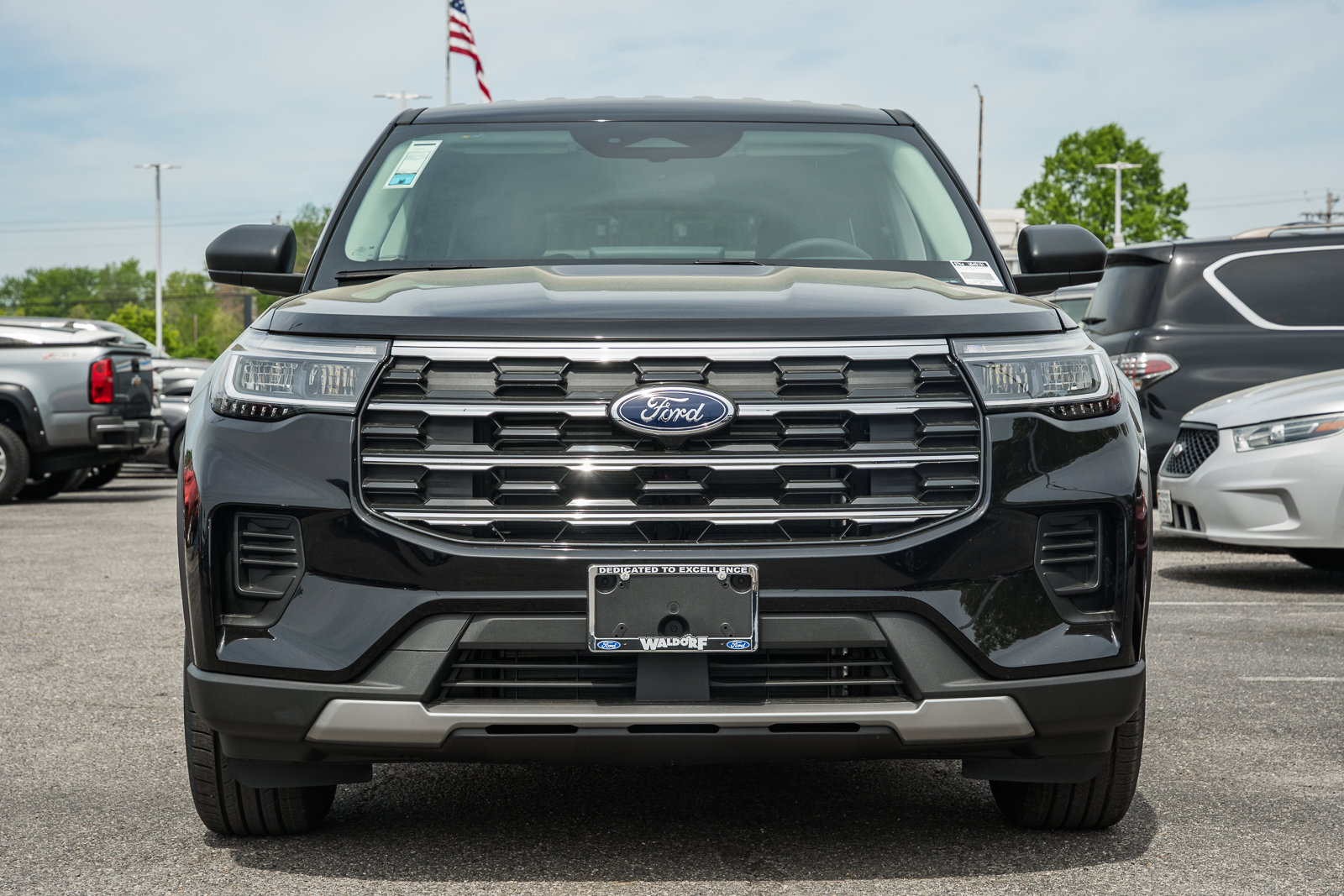 New 2026 Ford Explorer Active image 2