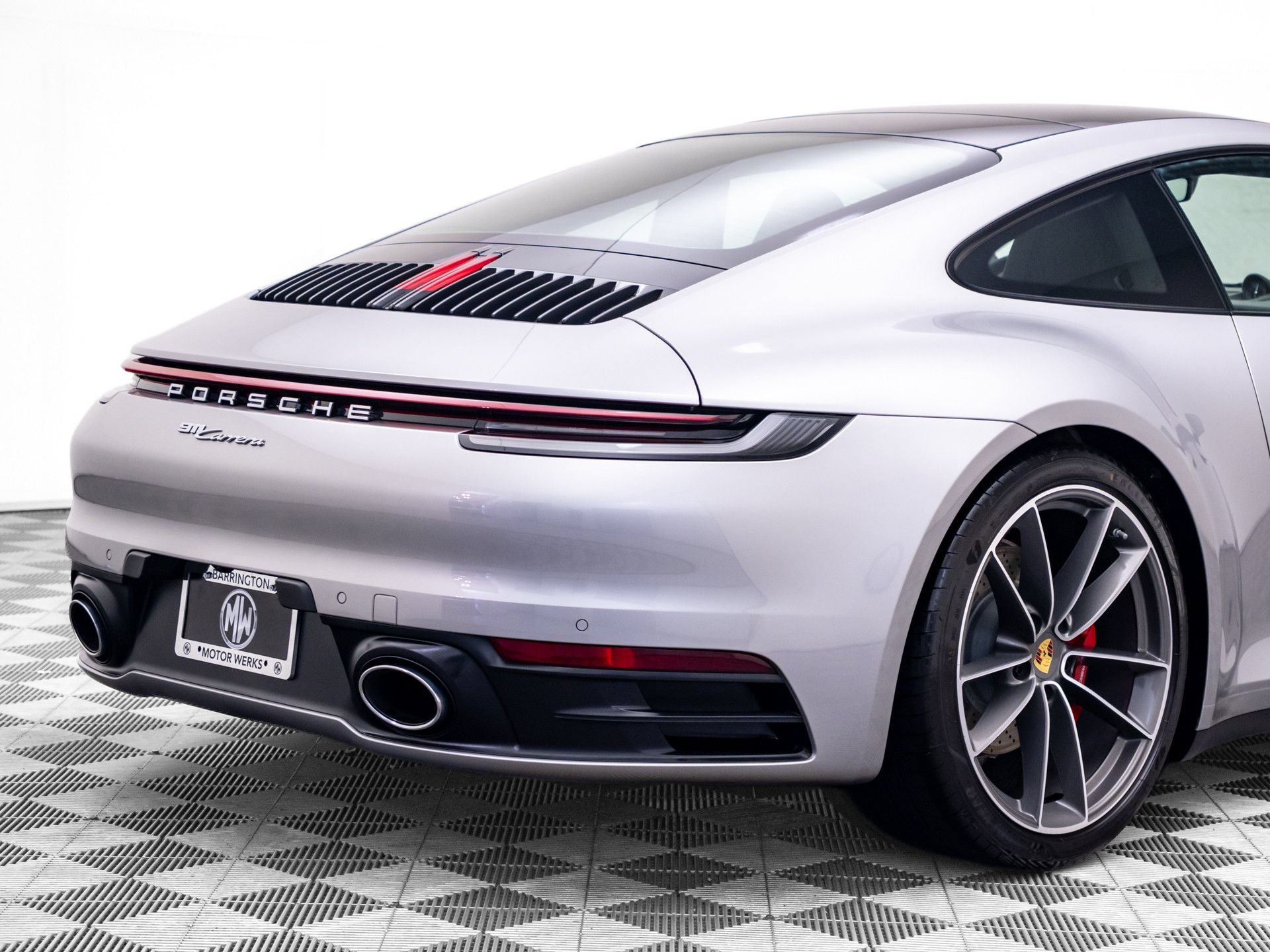 Certified 2024 Porsche 911 Carrera S RWD image 37