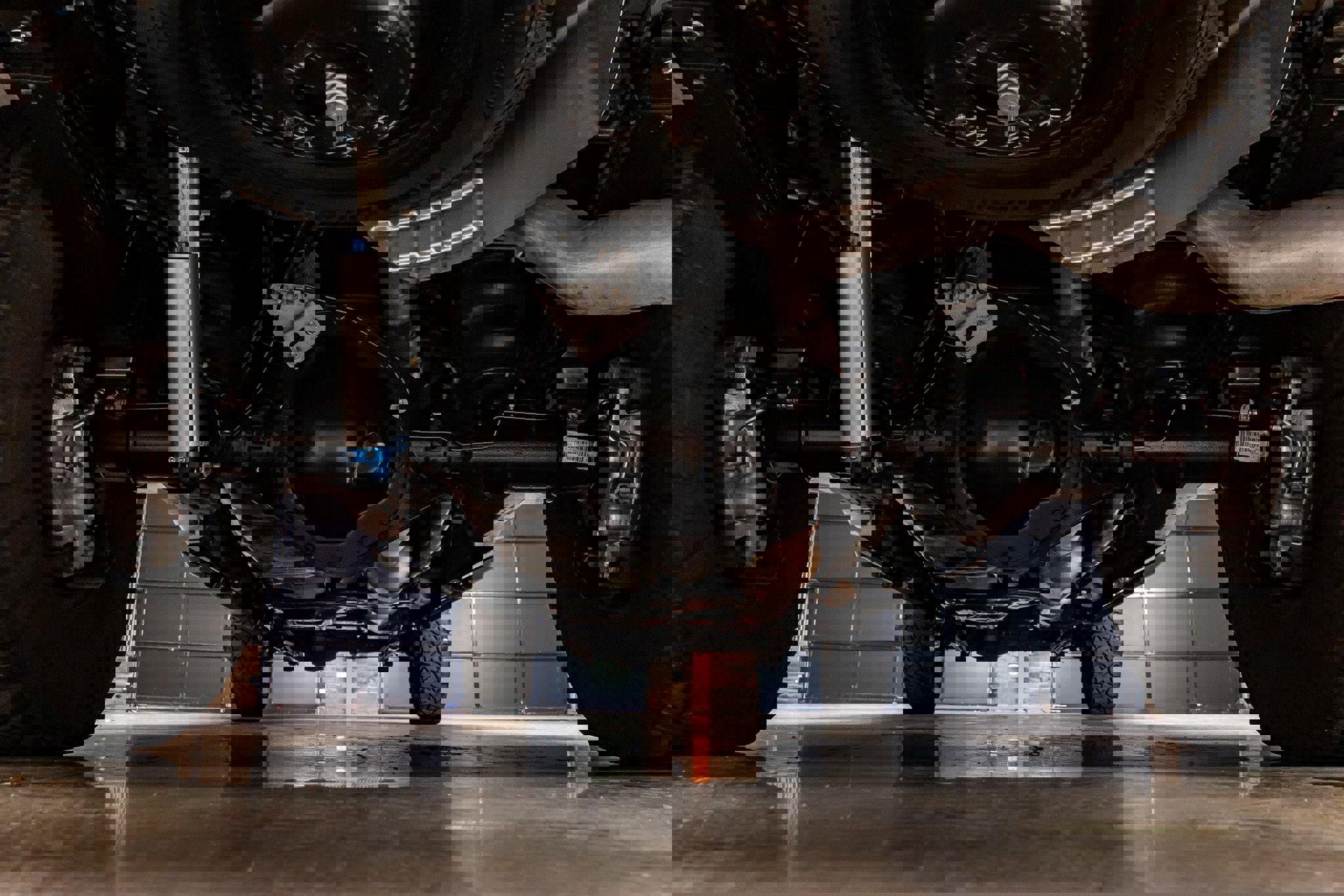 Used 2025 RAM 3500 Laramie AWD/4WD image 15