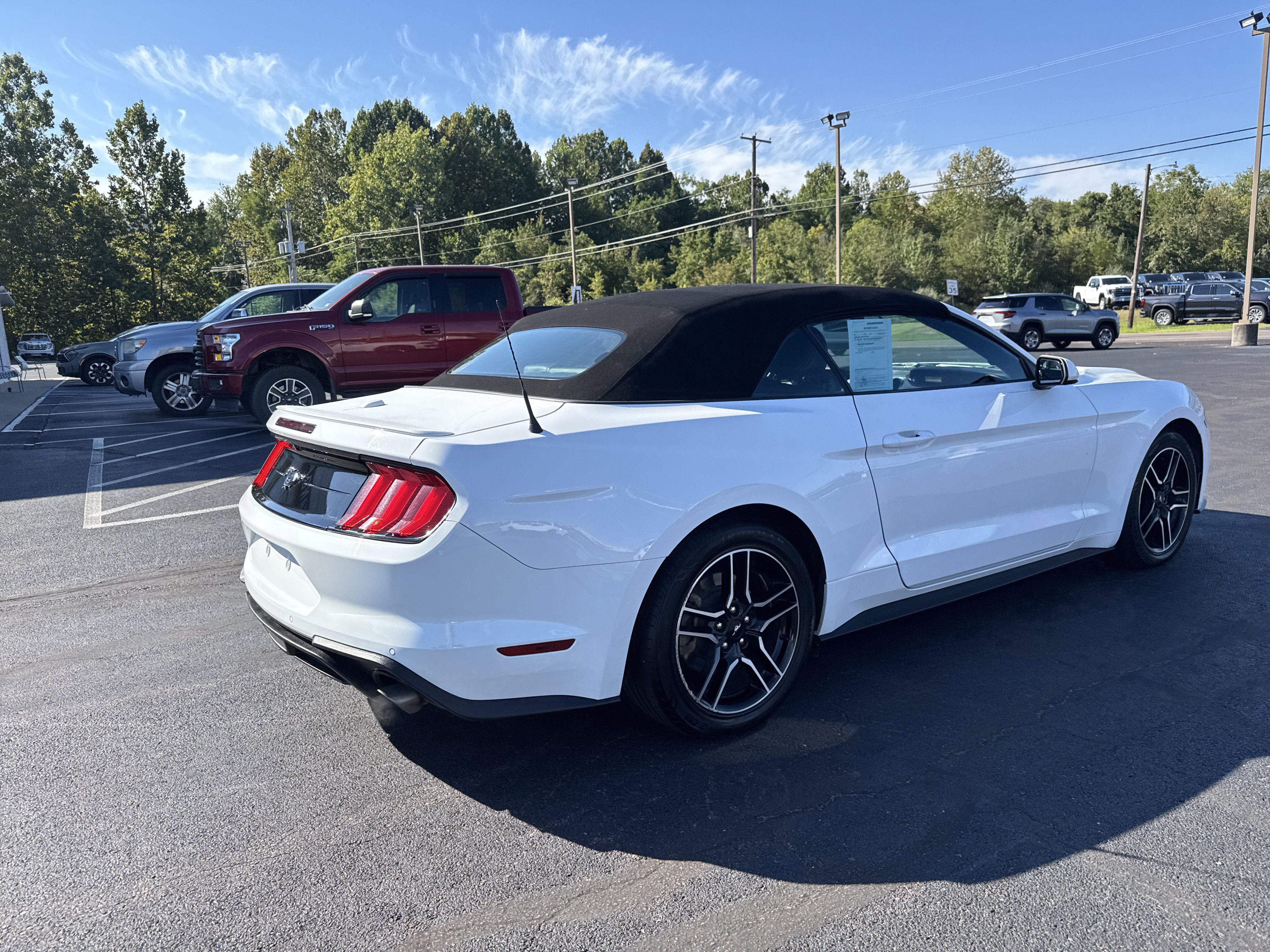 Used 2023 Ford Mustang Premium video 3