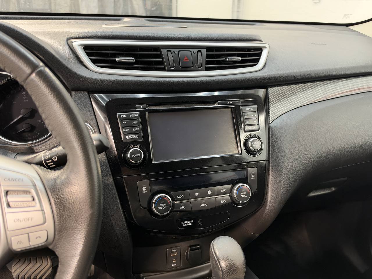 Used 2016 Nissan Rogue SL AWD/4WD image 23