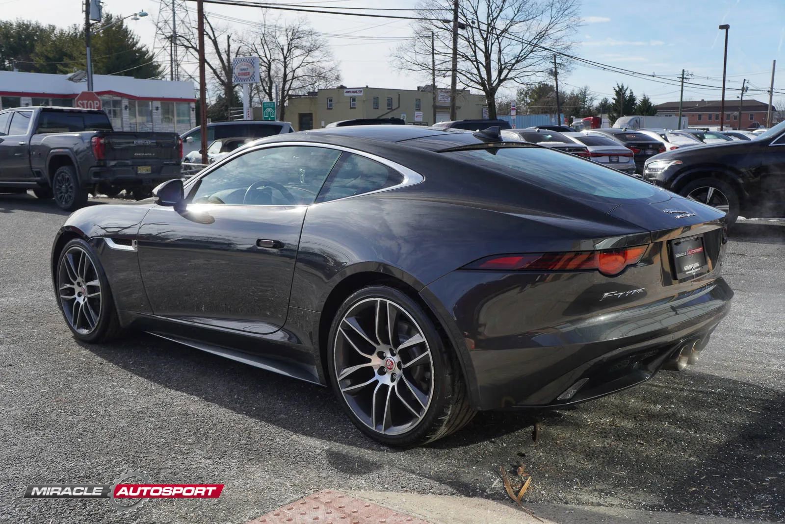 Used 2018 Jaguar F-TYPE R-Dynamic AWD/4WD image 5