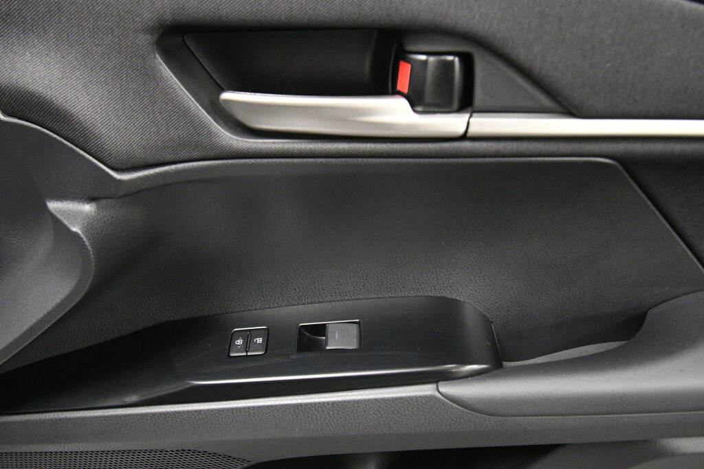 Certified 2025 Toyota Camry LE image 26