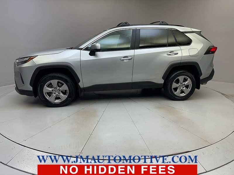Used 2023 Toyota RAV4 XLE image 2