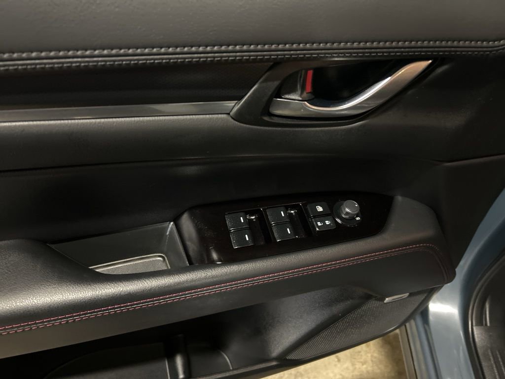 Used 2023 MAZDA CX-5 Carbon Edition image 14