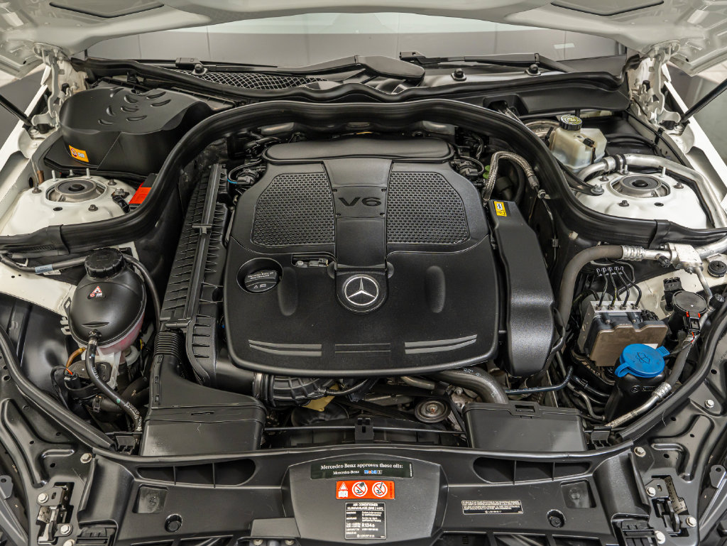 Used 2016 Mercedes-Benz E 350 4MATIC Sedan image 49
