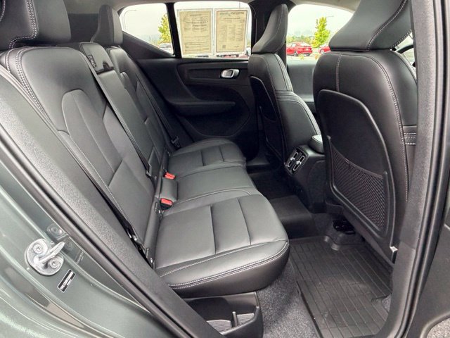 Used 2026 Volvo XC40 B5 Ultra w/ Climate Package AWD/4WD image 12
