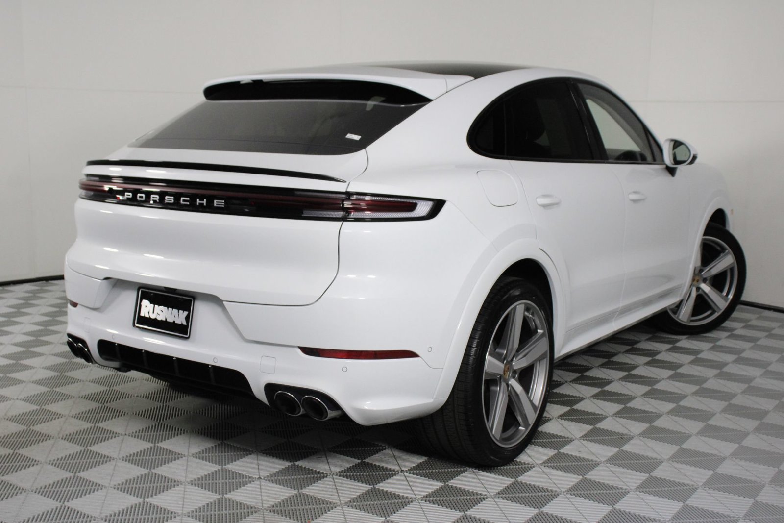 Certified 2026 Porsche Cayenne S AWD/4WD image 7