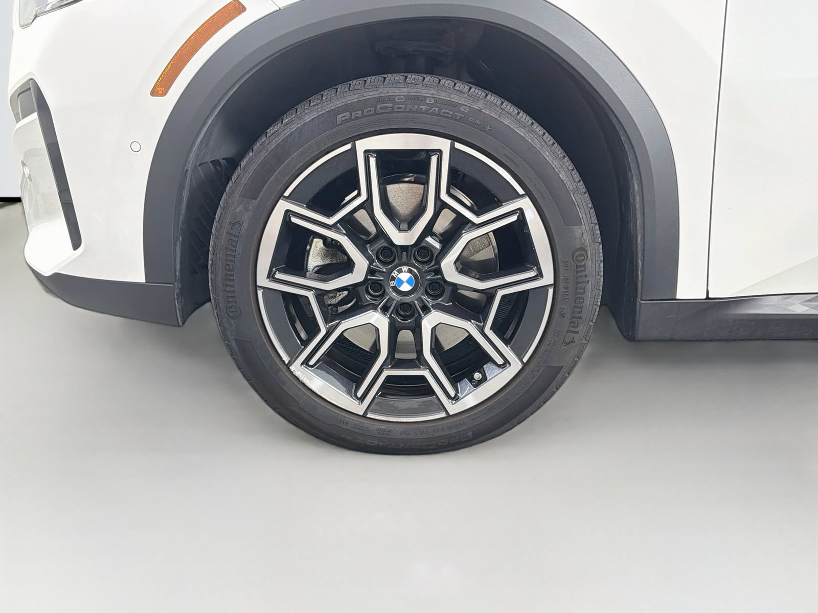 Used 2026 BMW X2 xDrive28i AWD/4WD image 31