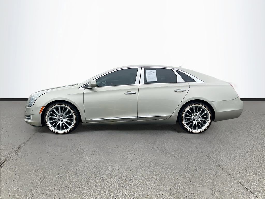 Used 2013 Cadillac XTS Platinum FWD image 4