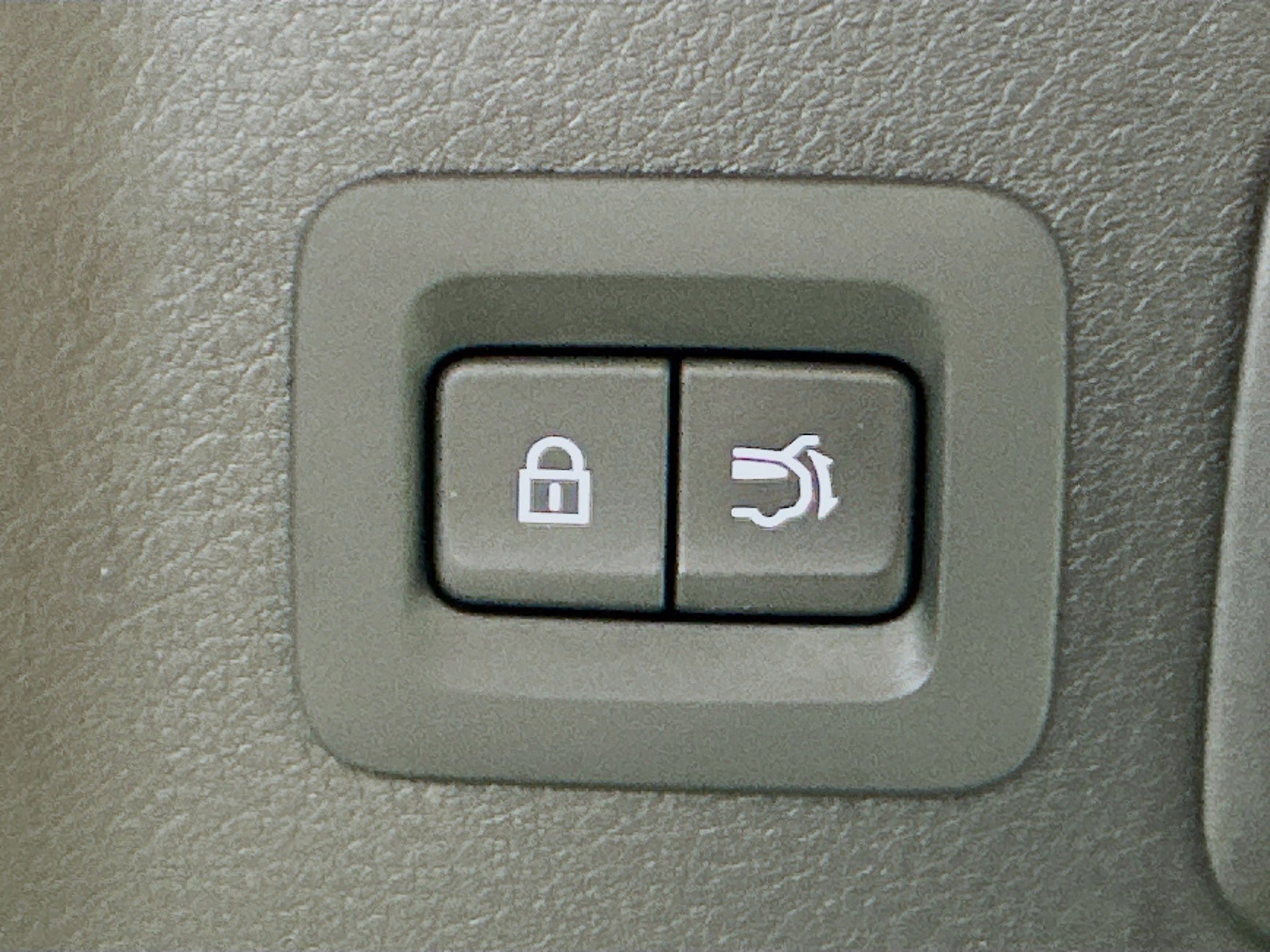 Used 2024 MAZDA CX-90 Plug-In Hybrid w/ Preferred image 31