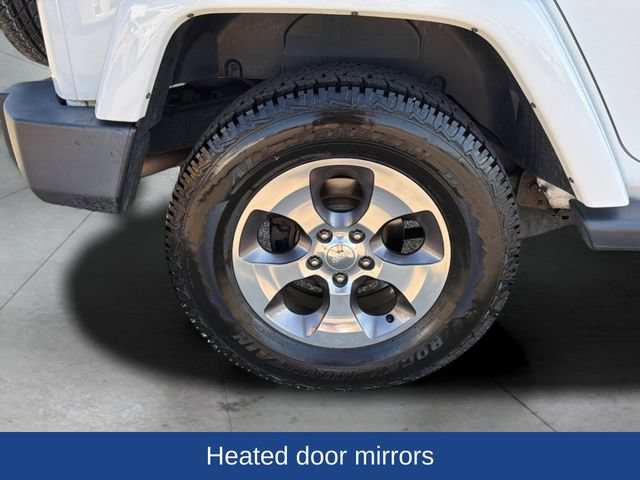 Used 2018 Jeep Wrangler Unlimited Sahara w/ Connectivity Group AWD/4WD image 31