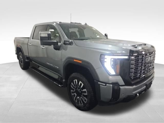 Used 2025 GMC Sierra 2500 Denali Ultimate AWD/4WD image 3