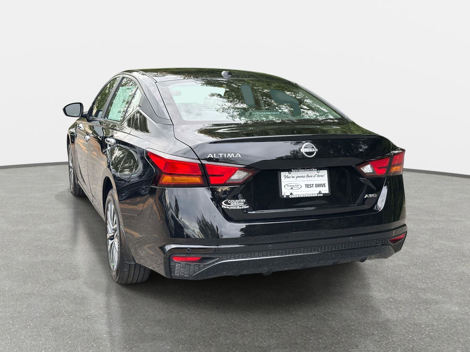 New 2025 Nissan Altima 2.5 SV image 7