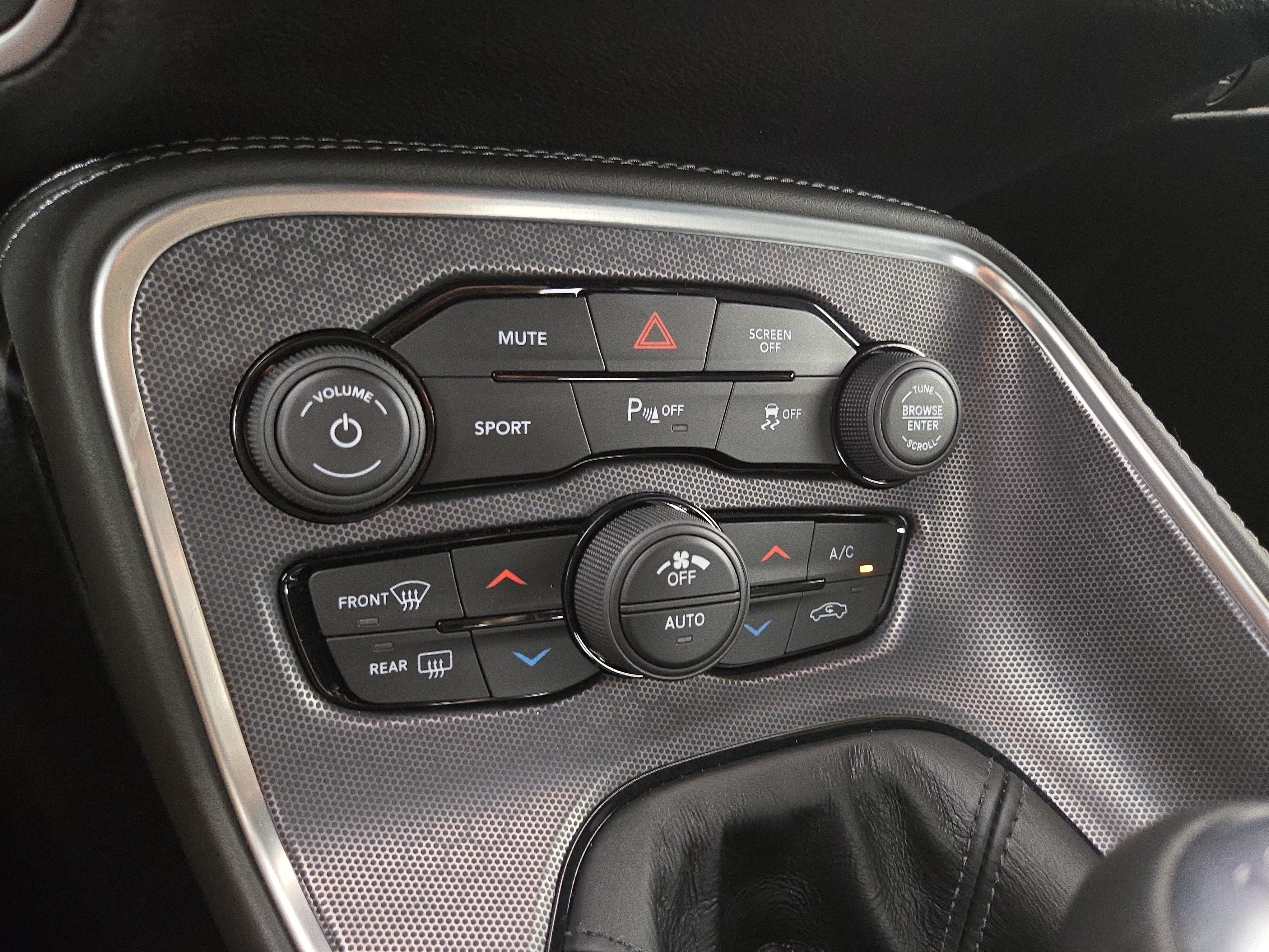 Used 2018 Dodge Challenger R/T Plus RWD image 26