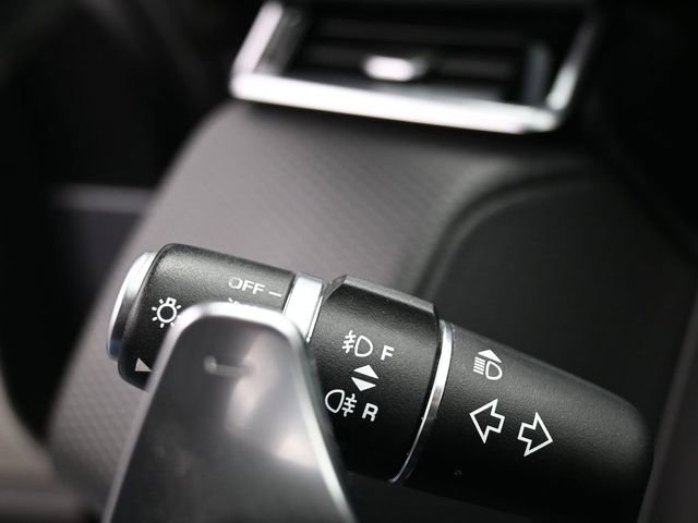 Used 2020 Land Rover Range Rover Velar R-Dynamic S image 23