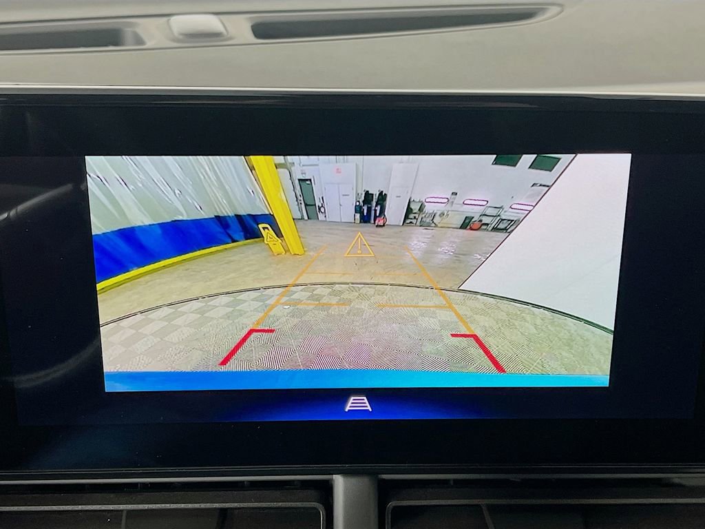 New 2026 Chevrolet Trax LT w/ Driver Confidence Package image 13