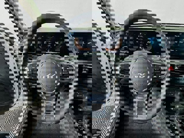 New 2025 Kia K5 LXS image 11