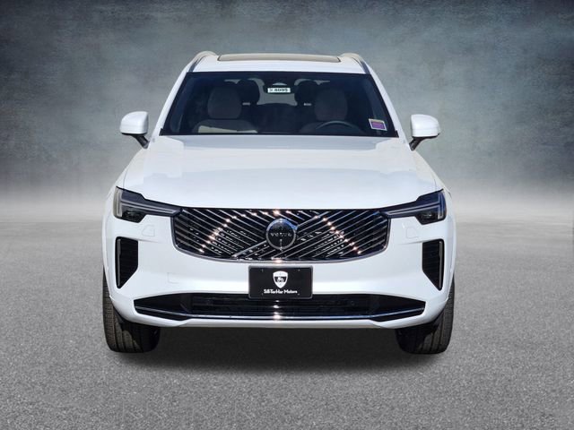 New 2026 Volvo XC90 B6 Plus w/ Protection Package image 2