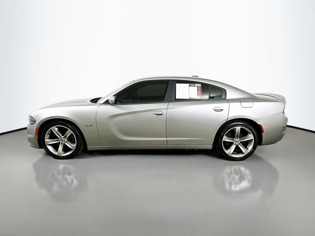 Used 2017 Dodge Charger R/T RWD image 5
