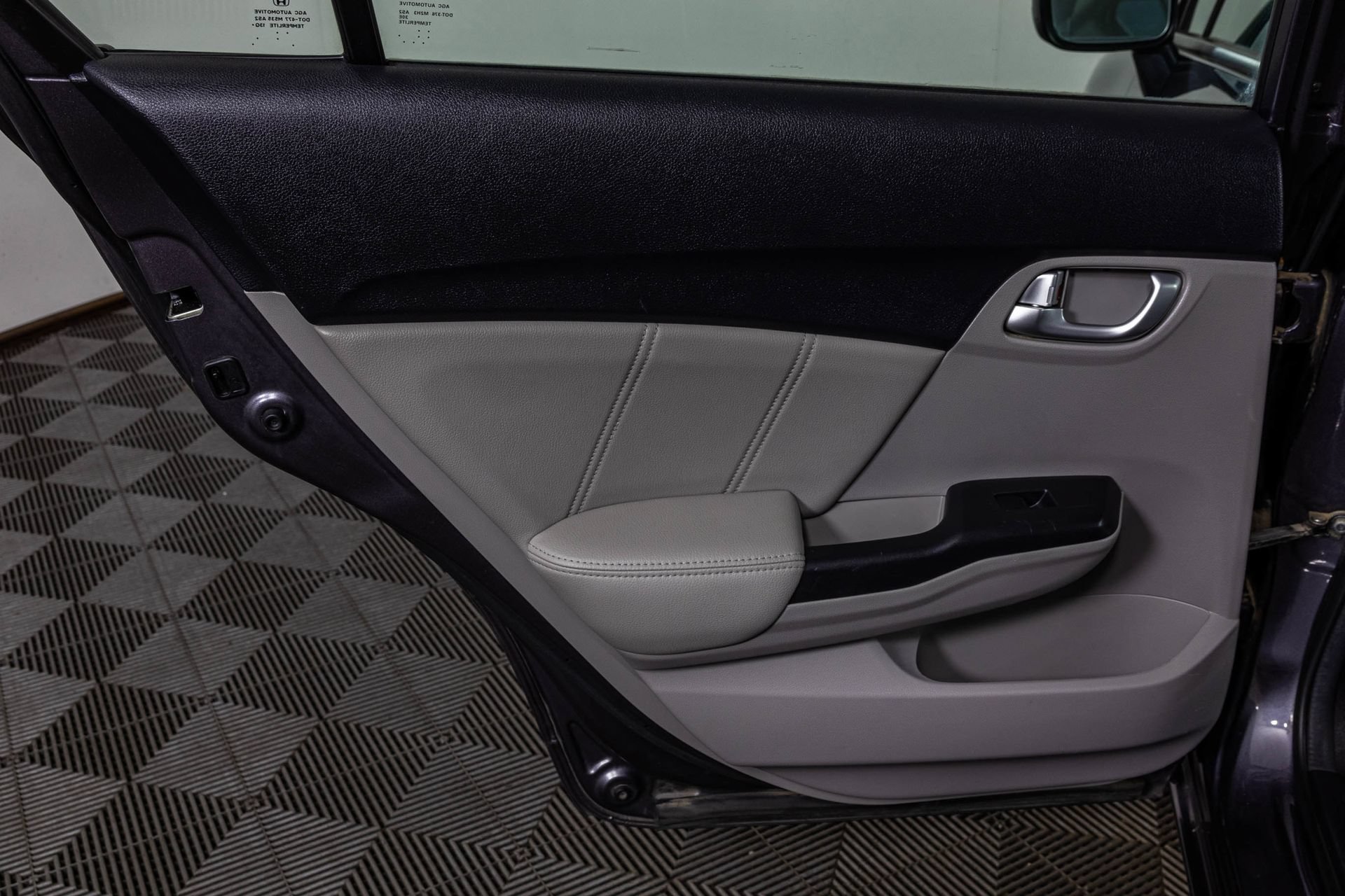 Used 2014 Honda Civic EX-L image 37