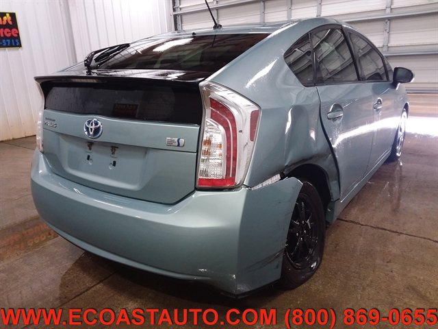 Used 2014 Toyota Prius Two FWD image 3