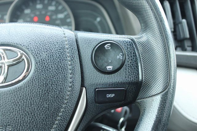 Used 2015 Toyota RAV4 LE AWD/4WD image 23
