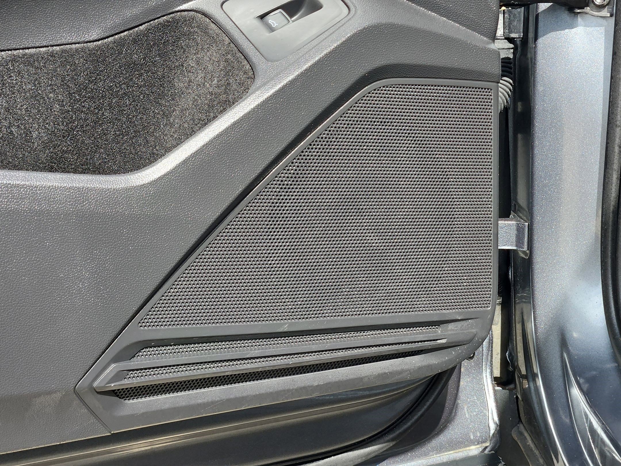 Used 2024 Volkswagen Tiguan Wolfsburg Edition image 15