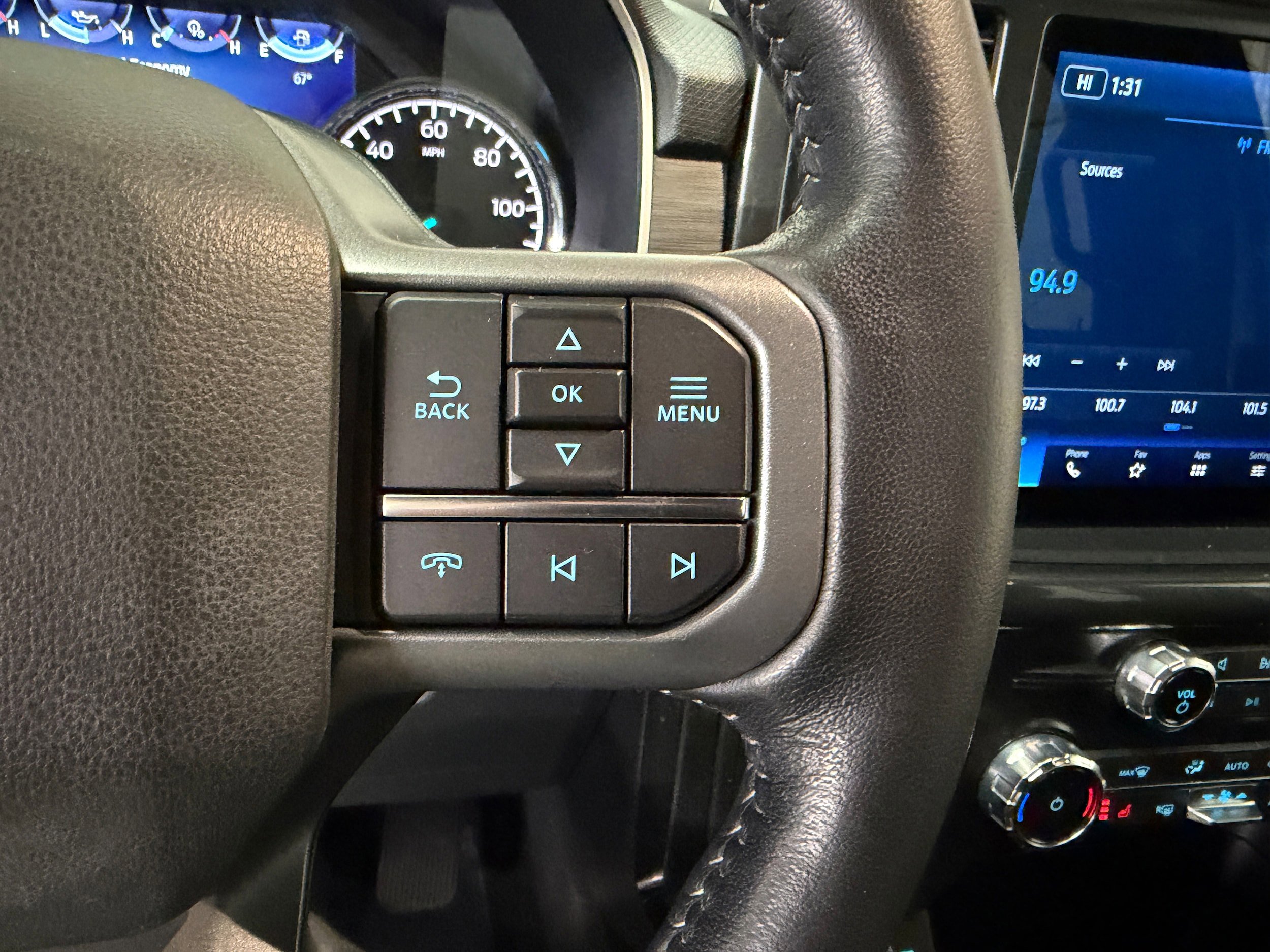 Certified 2022 Ford F150 XLT w/ Equipment Group 302A High AWD/4WD image 18