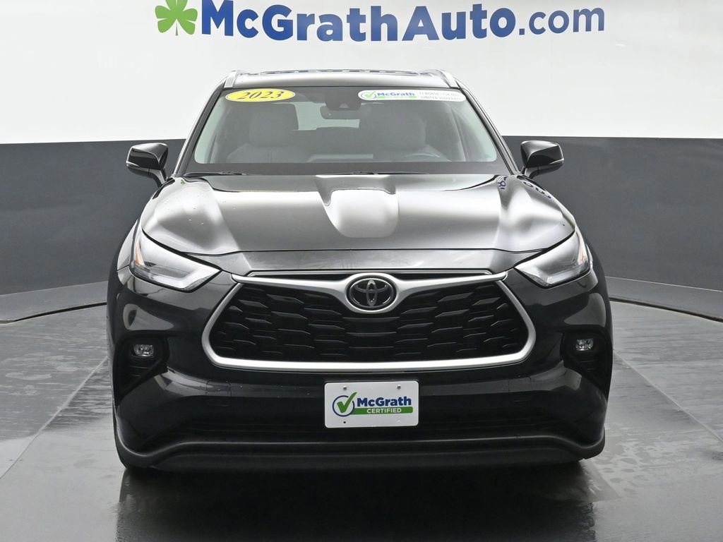 Used 2023 Toyota Highlander L image 4