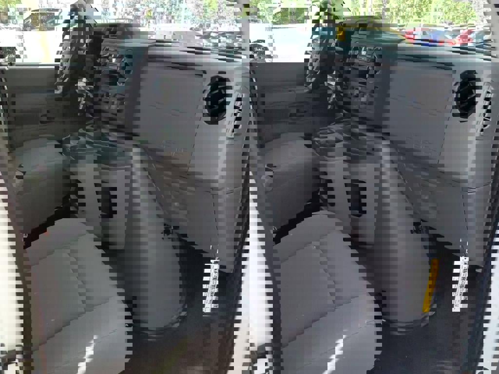 New 2025 Ford E-350 and Econoline 350 Super Duty w/ Power Equipment Group image 9