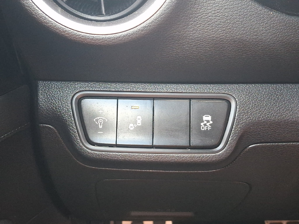 Used 2022 Kia Forte GT-Line w/ GT-Line Premium Package FWD image 24