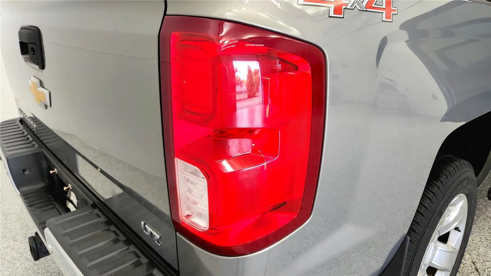 Used 2017 Chevrolet Silverado 1500 LTZ w/ Sport Package AWD/4WD image 15