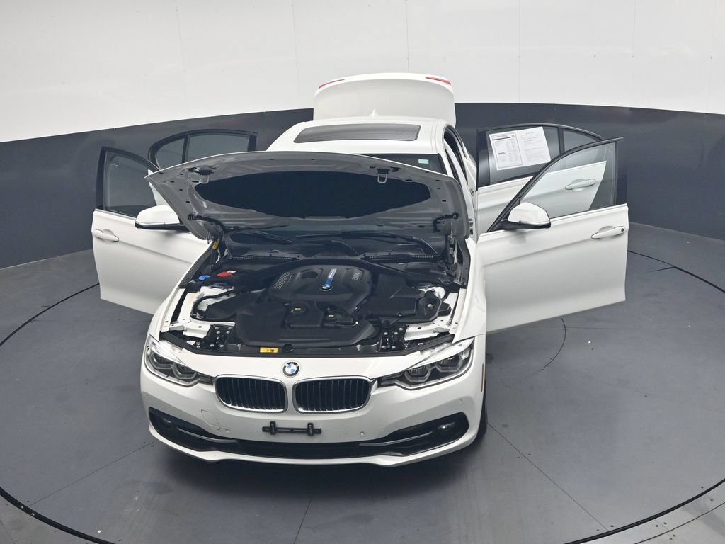 Used 2018 BMW 330e RWD image 44