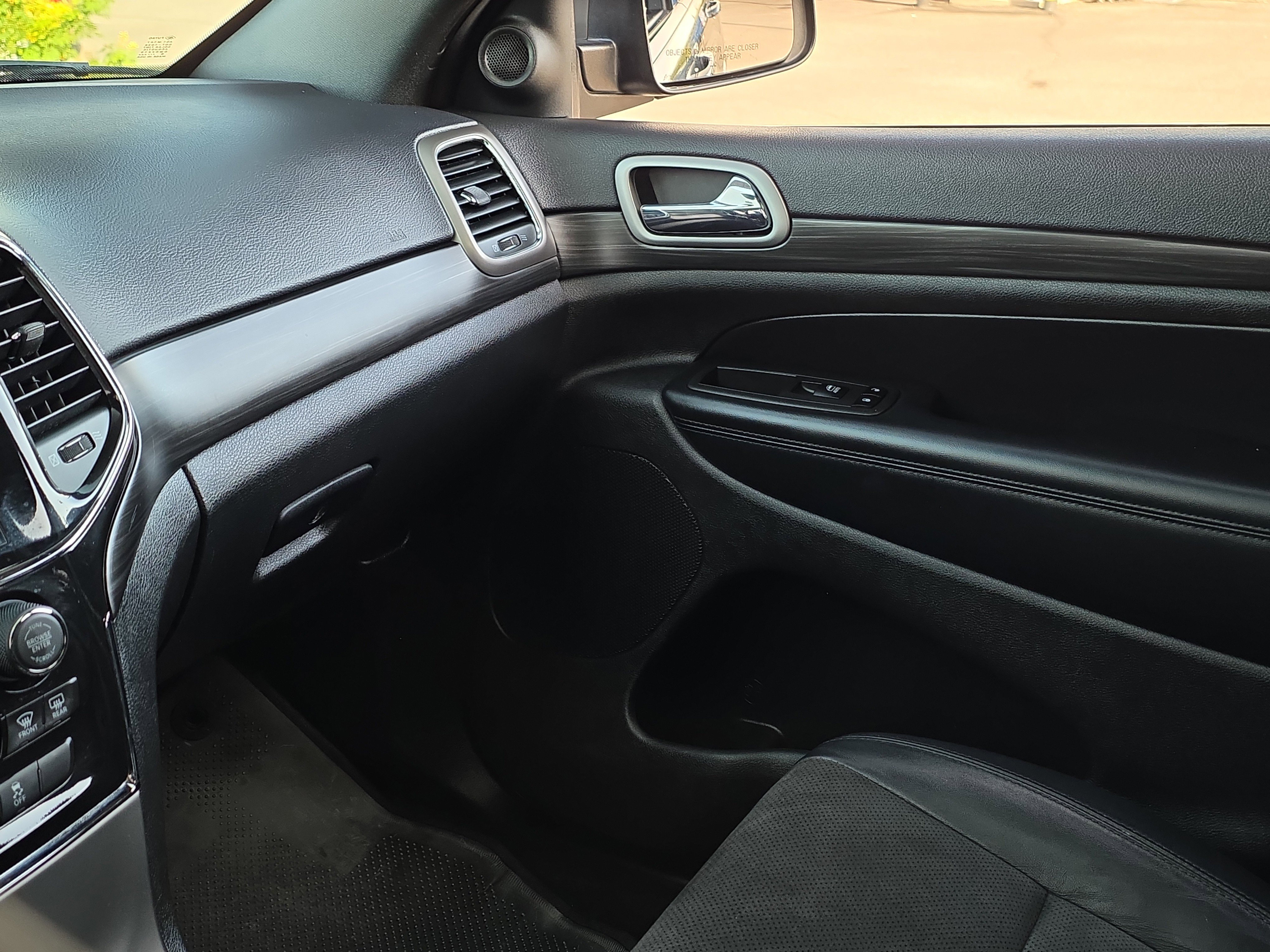 Used 2022 Jeep Grand Cherokee Laredo X image 26