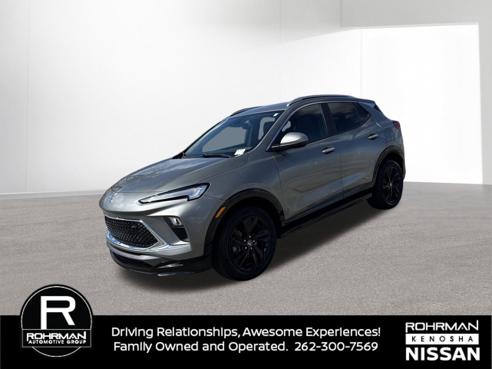 Used 2024 Buick Encore GX Sport Touring AWD/4WD image 2