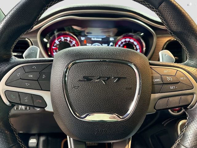 Used 2016 Dodge Challenger SRT Hellcat image 13