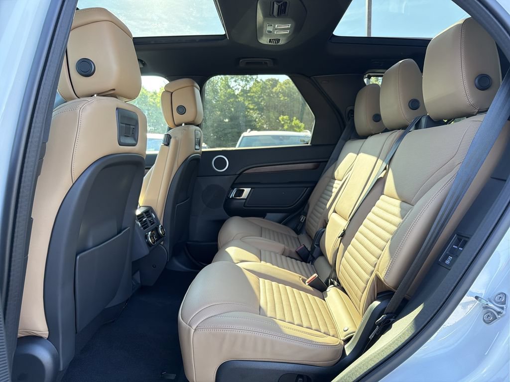 New 2026 Land Rover Discovery Dynamic SE AWD/4WD image 5
