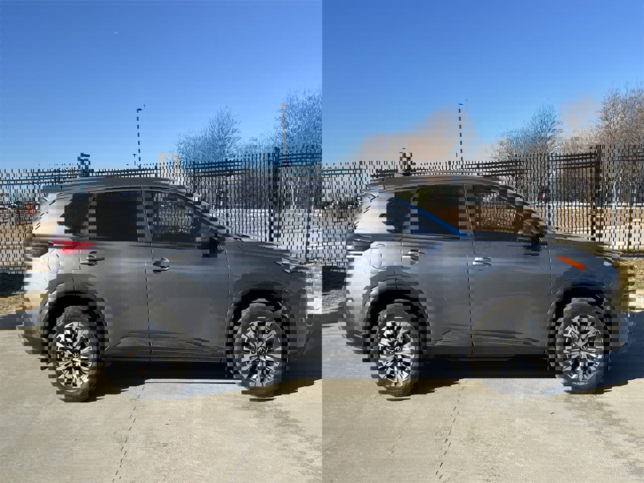 Certified 2023 Nissan Rogue SV image 6