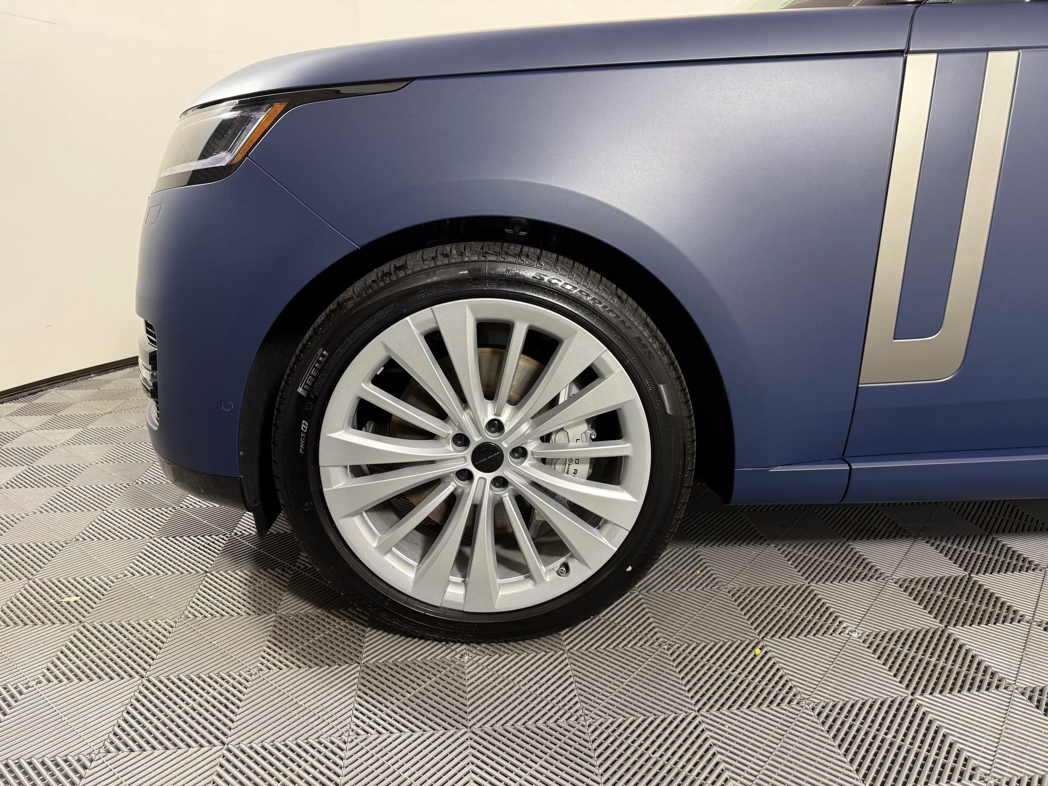 New 2026 Land Rover Range Rover SE AWD/4WD image 11