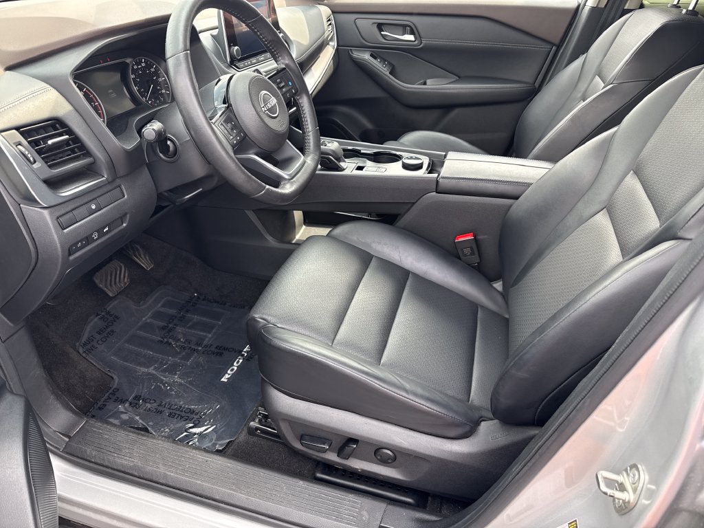 Used 2023 Nissan Rogue SV w/ SV Premium B Package AWD/4WD image 19