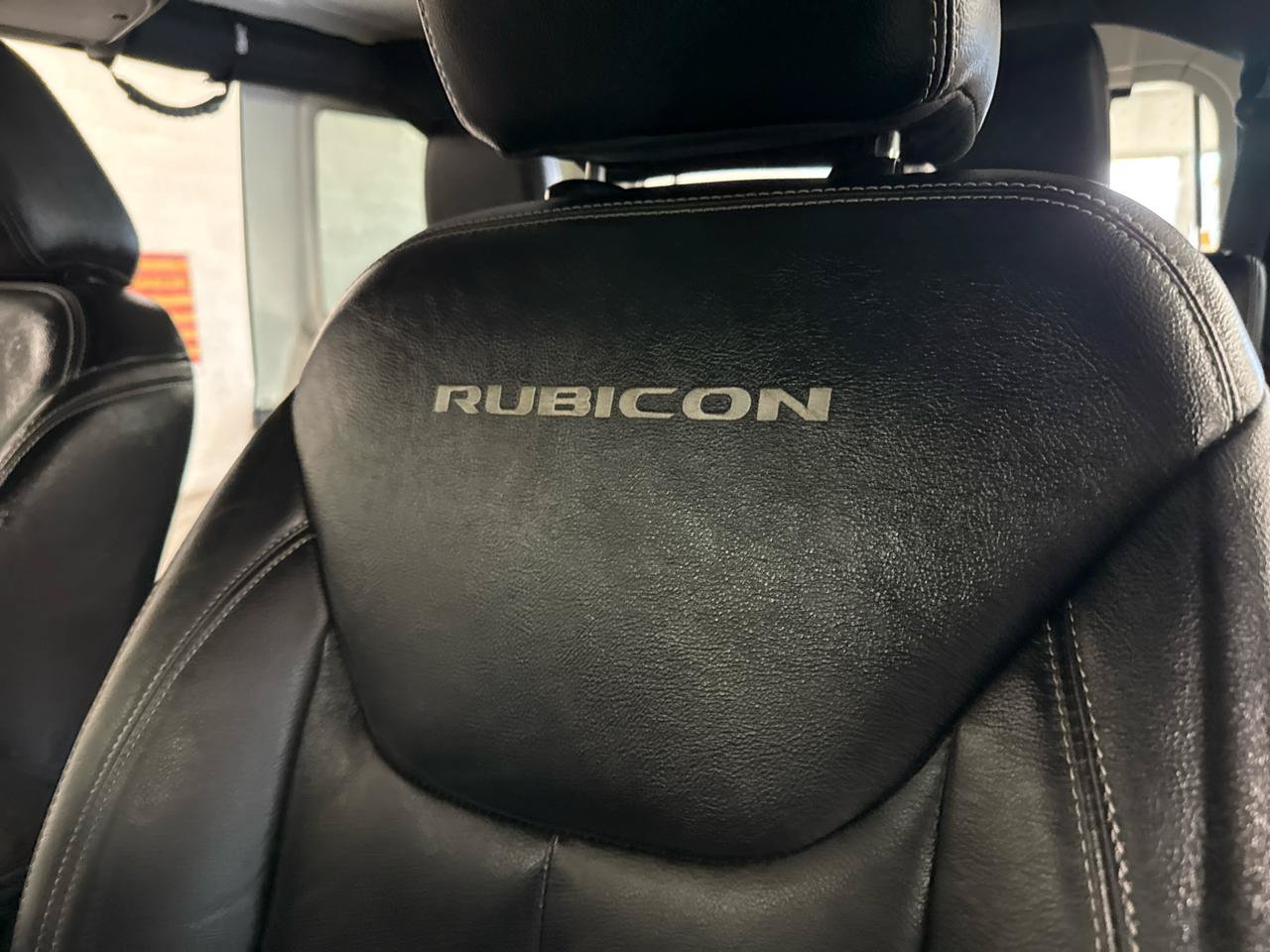 Used 2016 Jeep Wrangler Unlimited Rubicon AWD/4WD image 10