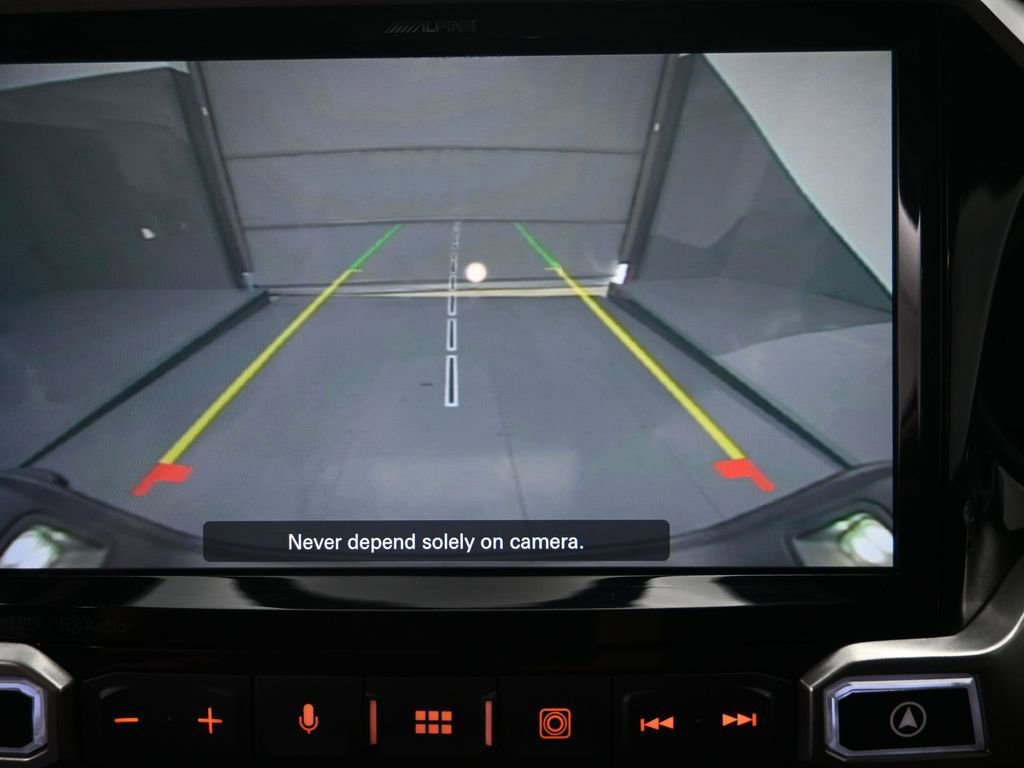 Certified 2022 Jeep Gladiator Willys image 17