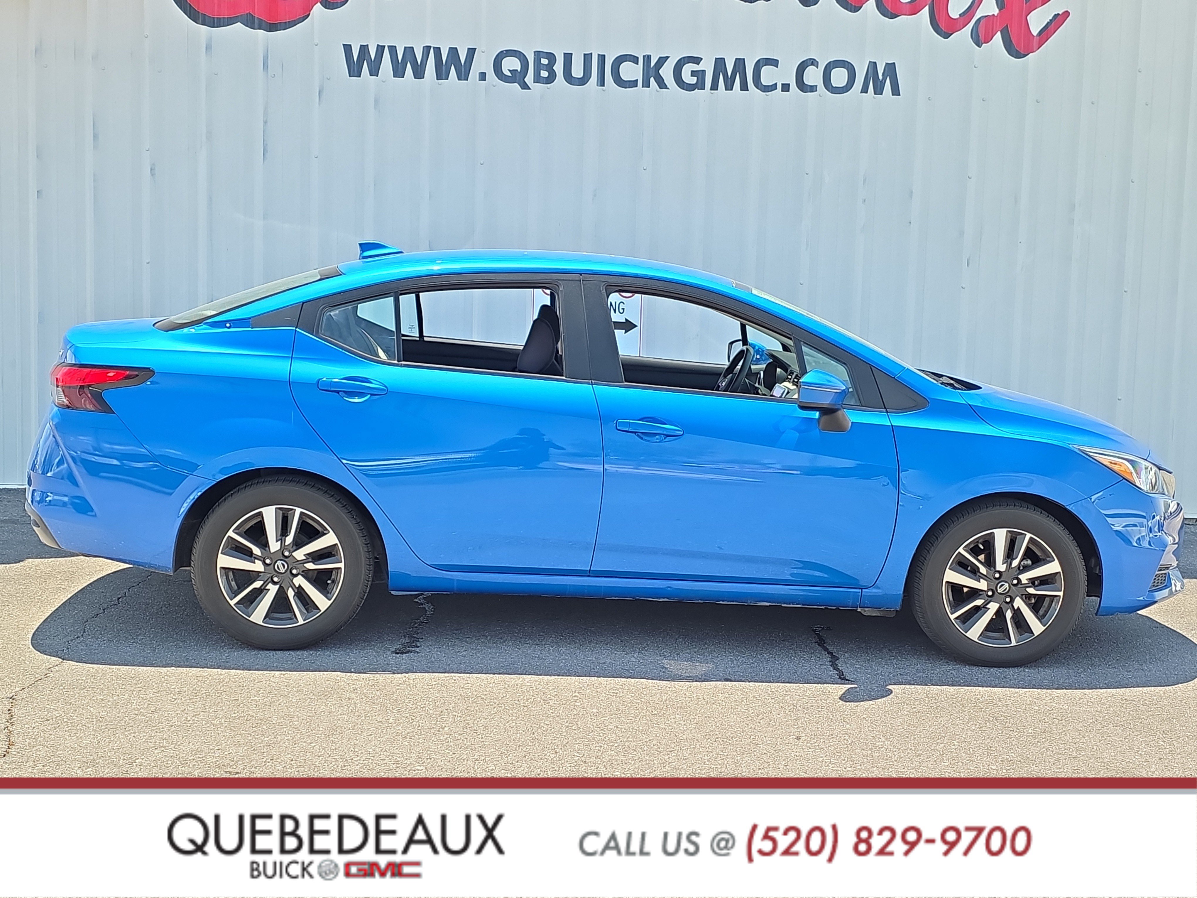 Used 2021 Nissan Versa SV FWD image 8