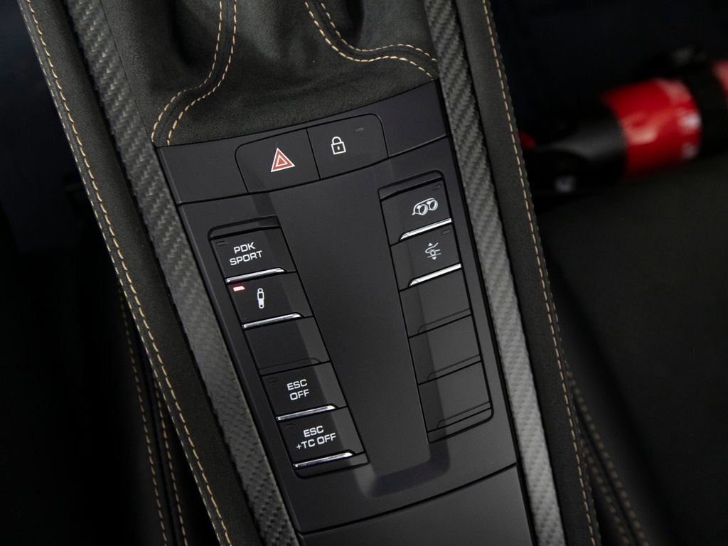 Certified 2025 Porsche 718 Boxster Spyder RS RWD image 31