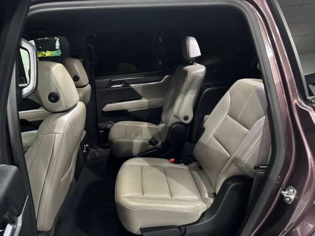 Used 2024 GMC Acadia Elevation w/ Black Edition AWD/4WD image 28