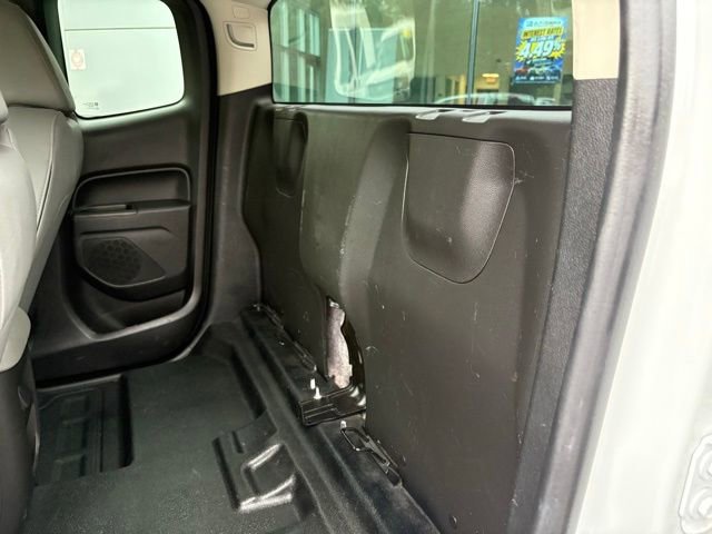 Used 2015 Chevrolet Colorado W/T RWD image 21